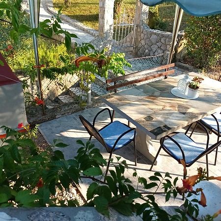 Apartments Dora And Tonka Krk Porat  Εξωτερικό φωτογραφία