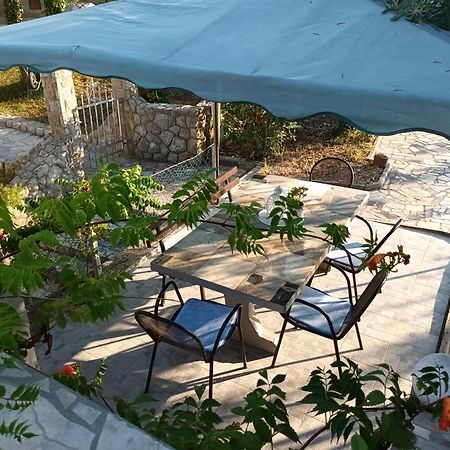 Apartments Dora And Tonka Krk Porat  Εξωτερικό φωτογραφία