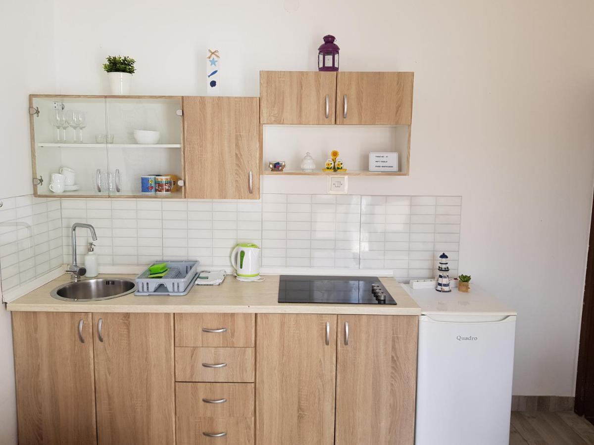 Apartments Dora And Tonka Krk Porat  Εξωτερικό φωτογραφία