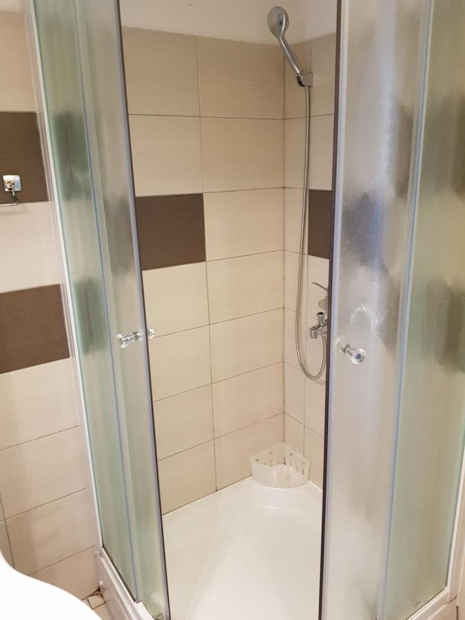 Apartments Dora And Tonka Krk Porat  Εξωτερικό φωτογραφία