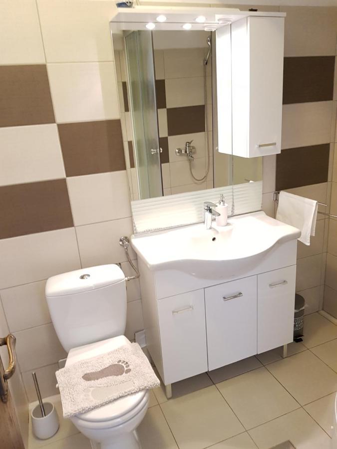 Apartments Dora And Tonka Krk Porat  Εξωτερικό φωτογραφία