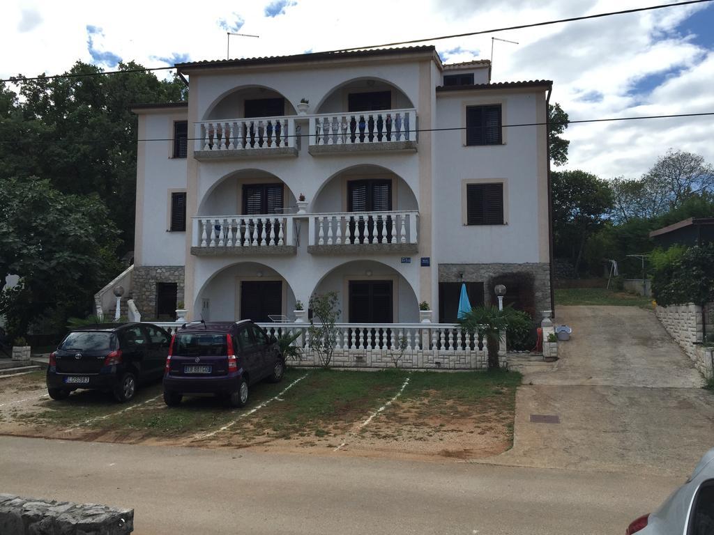 Apartments Dora And Tonka Krk Porat  Εξωτερικό φωτογραφία