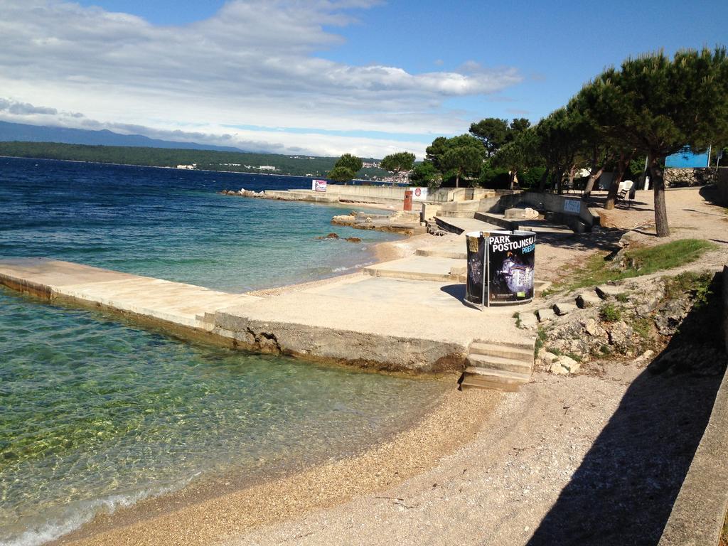 Apartments Dora And Tonka Krk Porat  Εξωτερικό φωτογραφία
